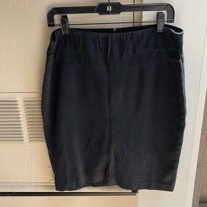 USED Ann Taylor women’s knit pencil skirt